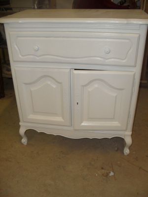 Meuble télé en chêne relooké à Sorgues